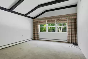 5 Libby Dr, Glen Cove, NY 11542 - Photo 14