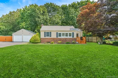 6 Hines Road, Middle Island, NY 11953 - Photo 2