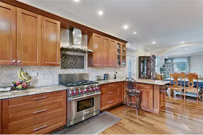 1011 Bay 24th Street, Far Rockaway, NY 11691 - Photo 6