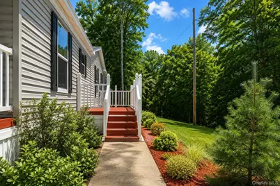 131 Rymrock Road #18, Kingston, NY 12401 - Photo 2
