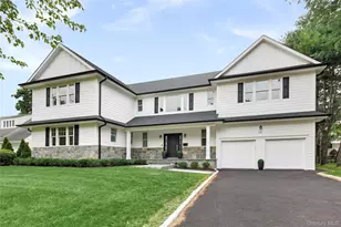 108 Tanners Pond Rd, Garden City, NY 11530 - Photo 2