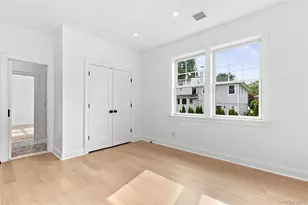 108 Tanners Pond Rd, Garden City, NY 11530 - Photo 20