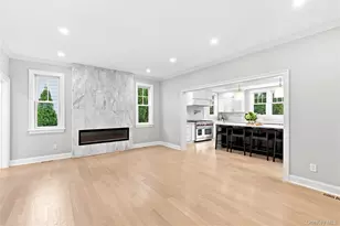 108 Tanners Pond Rd, Garden City, NY 11530 - Photo 8
