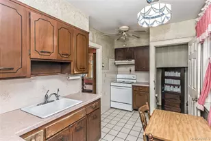 144 Sycamore St, West Hempstead, NY 11552 - Photo 6