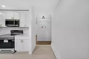 2602 Knickerbocker Ave, Medford, NY 11763 - Photo 8