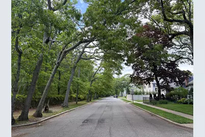 11 New York Avenue, Massapequa, NY 11758 - Photo 34