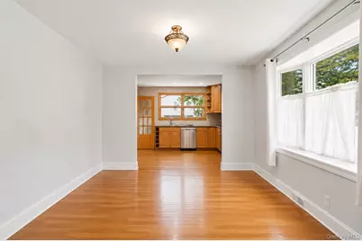 77 Driving Park Avenue, Lynbrook, NY 11563 - Photo 6