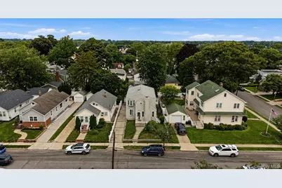 77 Driving Park Avenue, Lynbrook, NY 11563 - Photo 2