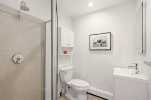 1 Winston Ct, Dix Hills, NY 11746 - Photo 24
