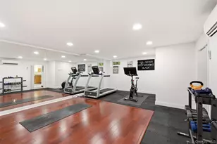 1 Winston Ct, Dix Hills, NY 11746 - Photo 34