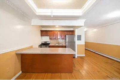 918 Summit Avenue, Bronx, NY 10452 - Photo 10