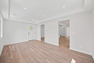106 Nugent Street, New Hyde Park, NY 11040 - Photo 16