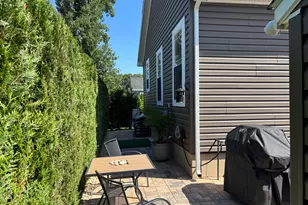 1661 Old Country Rd, Riverhead, NY 11901 - Photo 46