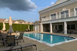 301 Willow Ln, Valley Stream, NY 11580 - Photo 2