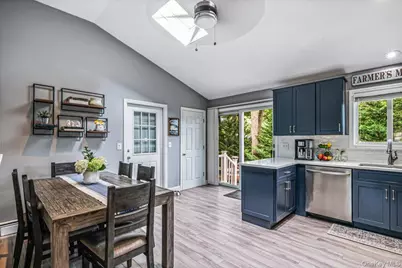 4 Coleman Avenue, Patchogue, NY 11772 - Photo 10
