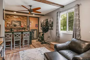 4 Coleman Ave, Patchogue, NY 11772 - Photo 22