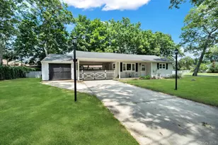 109 Pine Rd, Mastic Beach, NY 11951 - Photo 2