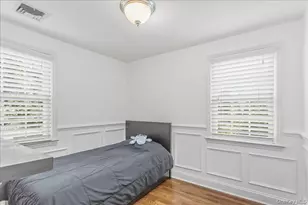 306 Latham Rd, Mineola, NY 11501 - Photo 18