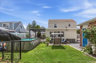 306 Latham Rd, Mineola, NY 11501 - Photo 28