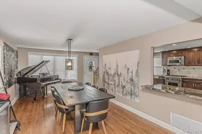 306 Latham Road, Mineola, NY 11501 - Photo 6