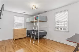 306 Latham Rd, Mineola, NY 11501 - Photo 16
