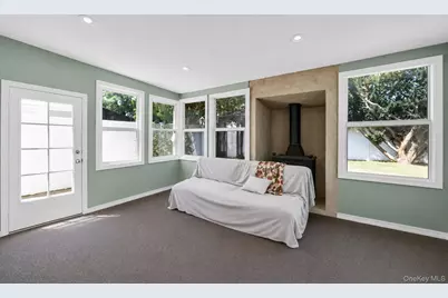 93 Deauville Boulevard, Copiague, NY 11726 - Photo 22