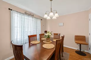 93 Deauville Blvd, Copiague, NY 11726 - Photo 10