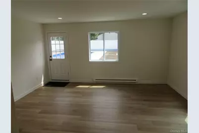 271 Washington Avenue, Patchogue, NY 11772 - Photo 12