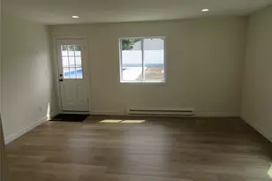 271 Washington Ave, Patchogue, NY 11772 - Photo 12