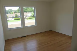271 Washington Ave, Patchogue, NY 11772 - Photo 22