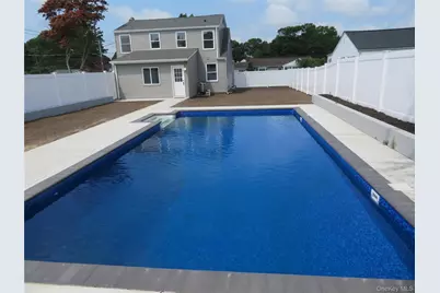 271 Washington Avenue, Patchogue, NY 11772 - Photo 6