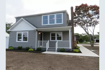271 Washington Avenue, Patchogue, NY 11772 - Photo 2