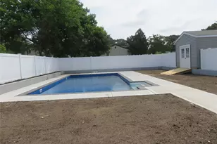 271 Washington Ave, Patchogue, NY 11772 - Photo 8