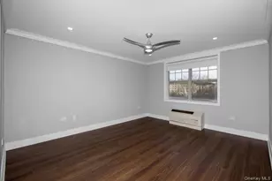 1100 Avalon St, Glen Cove, NY 11542 - Photo 6