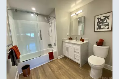 1100 Avalon Street #S1114, Glen Cove, NY 11542 - Photo 10