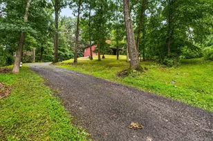 35 Moccasin View Rd, Fishkill, NY 12524 - Photo 2