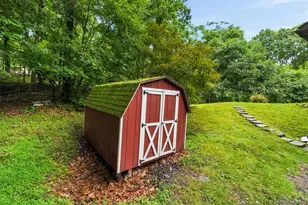35 Moccasin View Rd, Fishkill, NY 12524 - Photo 34