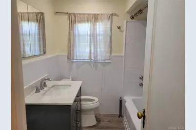 89 Beverly Avenue, Floral Park, NY 11001 - Photo 12