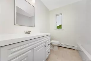 65 Westminster Dr, Shirley, NY 11967 - Photo 20