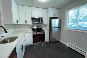 85 N Middletown Rd, Nanuet, NY 10954 - Photo 2
