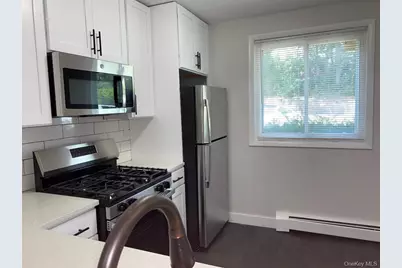 85 N Middletown Road #A4, Nanuet, NY 10954 - Photo 4