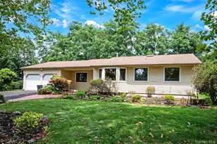 15 Dix Cir, Dix Hills, NY 11746 - Photo 6