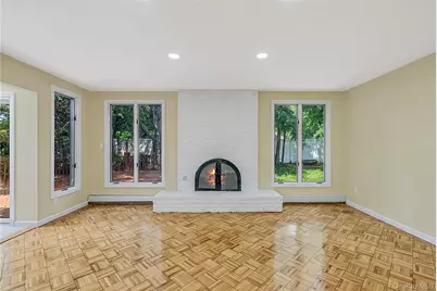 15 Dix Circle, Dix Hills, NY 11746 - Photo 12