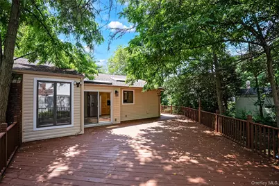 15 Dix Circle, Dix Hills, NY 11746 - Photo 44