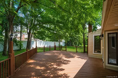 15 Dix Circle, Dix Hills, NY 11746 - Photo 40