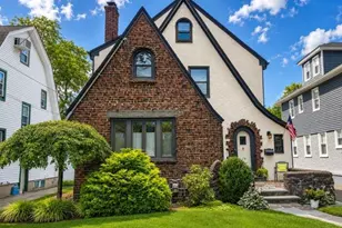 19 Cypress St, Floral Park, NY 11001 - Photo 2