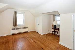 560 N 6th St, New Hyde Park, NY 11040 - Photo 22