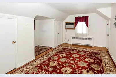 560 N 6th Street, New Hyde Park, NY 11040 - Photo 20