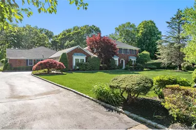 15-17 Park Woods Lane, Kings Park, NY 11754 - Photo 2