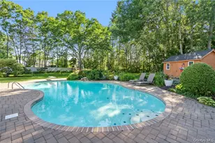 15-17 Park Woods Ln, Kings Park, NY 11754 - Photo 32
